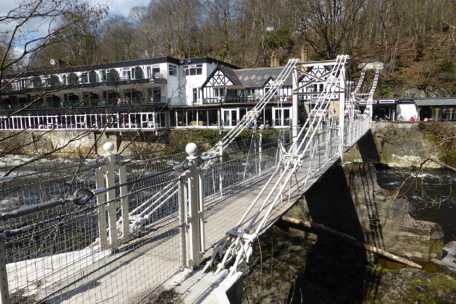 dcukberwynchainbridge2.jpg